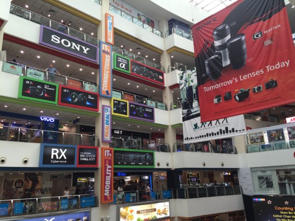 シンガポールのカメラ街 Funan DigitaLife MallとKeong Saik Roadのお祭り